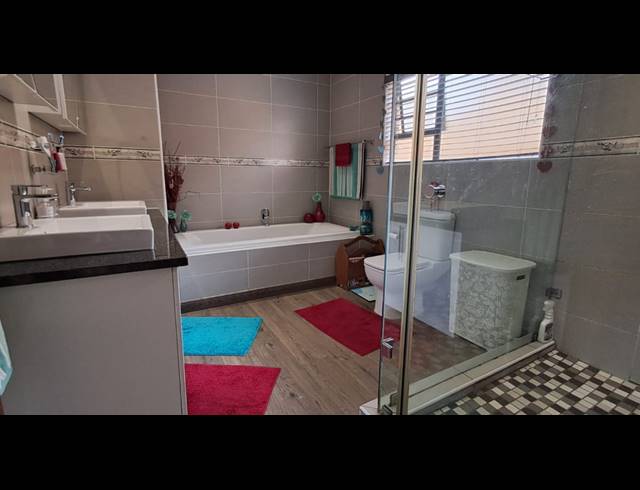 4 BEDROOM HOUSE FOR SALE IN NEW REDRUTH